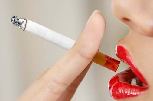 Obiceiuri nesanatoase care duc la imbatranire precoce