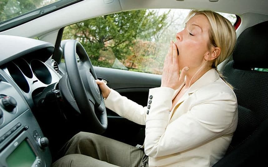 Lipsa somnului are aceleasi efecte asupra creierului precum consumul de alcool