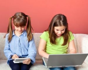 Cum afecteaza gadgeturile dezvoltarea copiilor