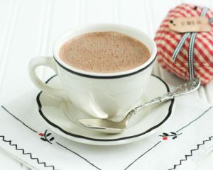 Motive pentru care ar trebui sa bei in fiecare seara cacao cu lapte
