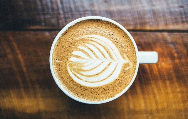 De ce este bine sa consumam cafea cu scortisoara