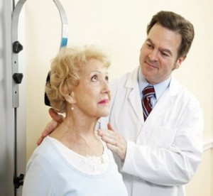 Femeile inalte sunt suspuse unui risc mai mare de aparitie a cancerului