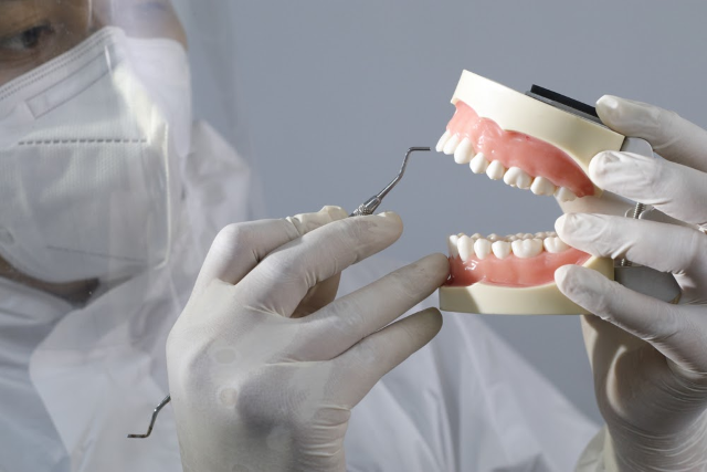 10 consumabile care nu trebuie sa lipseasca dintr-un cabinet stomatologic