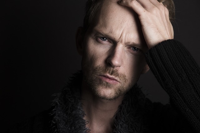 Ce sa faci cand te simti coplesit emotional. Sfaturi simple