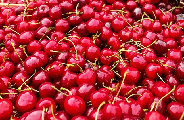 Fructe de sezon -Ciresele si beneficiile pentru organism