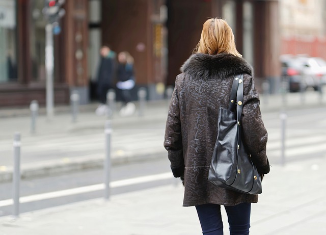  7 obiecte care nu trebuie sa lipseasca din geanta unei mamici  