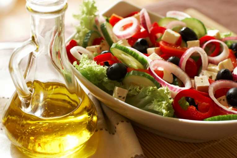 Diminuarea simptomelor poliartritei reumatoide cu ajutorul alimentatiei