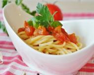 De ce nu este bine sa cumparam din comert bulion si pasta de tomate