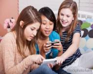 Cum influenteaza tabletele si smartphone-urile somnul copiilor