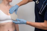 Cat costa o operatie de marire a sanilor in Oradea si ce trebuie sa stii inainte sa alegi clinica