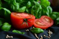 5 motive sa consumi mai mult busuioc
