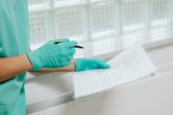 Ce alternative non-medicale comparativ cu suplimentele pentru sanatatea prostatei si a sistemului urinar sunt recomandate barbatilor?