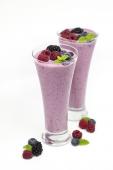 3 retete de milkshake cu fructe