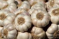 4 motive sa consumi usturoi zilnic