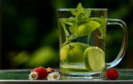 Trei tipuri de regimuri alimentare restrictive pentru detoxifiere. Tu pe care il preferi?