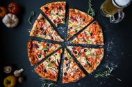Cum sa pregatesti o pizza de casa delicioasa