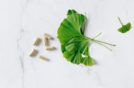 Care este diferenta dintre suplimentele alimentare conventionale si cele naturiste + recomandari de solutii naturale in 2026