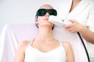 Indepartati definitiv parul nedorit cu... laser