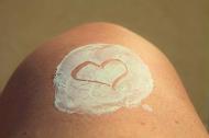 Ce Produse de Protectie Solara Sa Alegi pe Timp de Vara