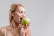 Dieta alimentara, esentiala pentru o dantura perfecta