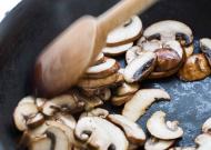 Care sunt plantele si alimentele animale ce contin cele mai multe toxine?